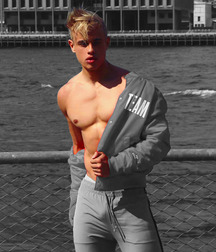 Boy cuties 2 5df1023d6e57b.jpg