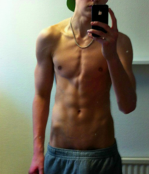 Twinks 218 5df104f4469d2.png