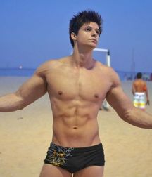 Muscle and sports boys 5df25166e8fee.jpg