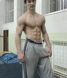 Muscle and sports boys 5df2517e3fb8f.jpg