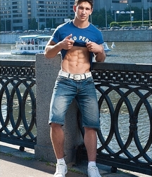 Muscle and sports boys 5df2519502264.jpg