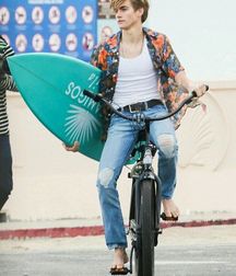 Flip flop guys 5df3b5838dfc3.jpg
