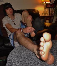 Barefoot cuties 3 5df3c66b5ec77.jpg