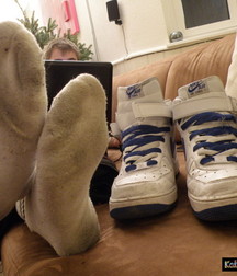 Guys sweaty socks 5df6598f50d7c.jpg