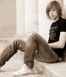 Lovely cute twinks 5df6af54dc20c.jpg