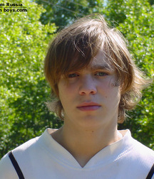 RU cutie Artiom 5df6b0ea0f6f7.jpg