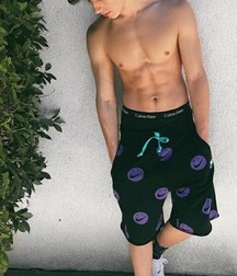 Boy beauties 18 5df7afc9a9f90.jpg