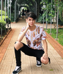Sneaker boys 14 5df7dce399b30.jpg