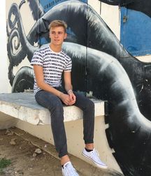Sneaker boys 14 5df7dceb3b069.jpg