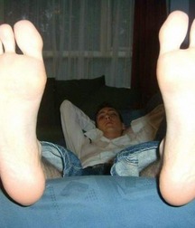 Beauty of boyfeet 5df8a2020b4a4.jpg