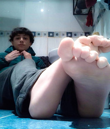 Beauty of boyfeet 5df8a22333bc5.jpg