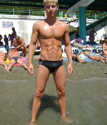 Speedo boys 11 5df9a61a4ca17.jpg
