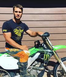 Guys and bikes 5dfa5ad19e8ba.jpg