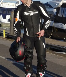 Guys and bikes 5dfa5afdef88d.jpg