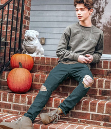 Twinks 222 5dfaaf8e625ea.jpg