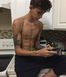 Summertime twinks 5dfaceb191dfc.jpg