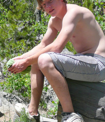 Cute bros 5dfced098a4fa.jpg