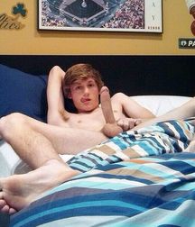 @ teenboys feet 5dff93f49101d.jpg
