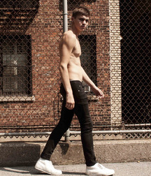 Perfect boy bodies 5e03666bcb03c.jpg