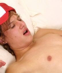 Sammy red baseball cap  5e041d52ef8fe.jpg