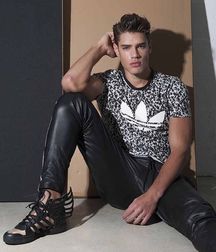 Leather and fetish boys 5e05191daa383.jpg