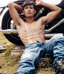 The modelboys 5e05341ed56a9.jpg