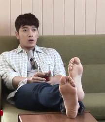 Asian boy feet 5e0824026ff8d.png