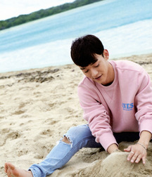 Asian boy feet 5e08240d9dffa.jpg