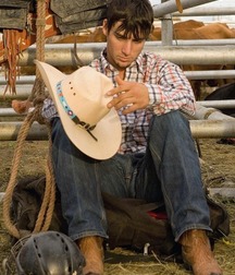 Cowboy boots 5e08a76d12e7a.jpg