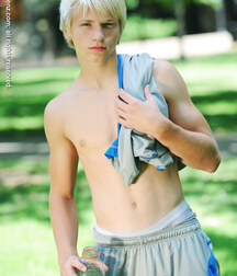 Cute boys and amazing models 5f555902663bb.jpg