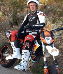 Guys and Boys in rubber and riding boots 5f5b84d8c5a6e.jpg