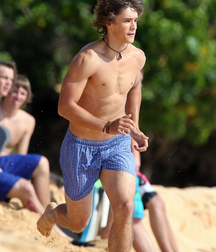 Australian actor: Brenton Thwaites 5f5e468db7ba3.jpg
