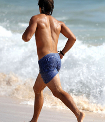 Australian actor: Brenton Thwaites 5f5e469344185.jpg
