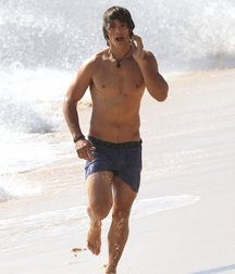Australian actor: Brenton Thwaites 5f5e469b9ff06.jpg