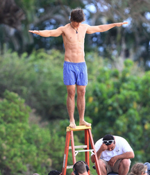 Australian actor: Brenton Thwaites 5f5e46d2af7d4.jpg