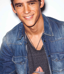 Australian actor: Brenton Thwaites 5f5e46eb29eb1.jpg