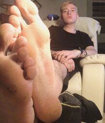 At and under jocks feet 5f5fbde81edd3.jpg