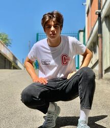 Sexy boys and guys 5f60fc589da75.jpg