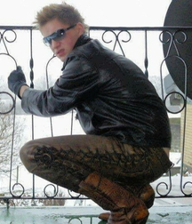 Guys loving leather 5f63f5e97a4ad.jpg