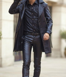 Guys loving leather 5f63f5f7e3d44.jpg