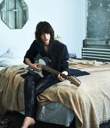 Guys loving leather 5f63f5fd01ea3.jpg