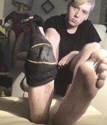 Sniff lick worship 5f649f814d076.jpg