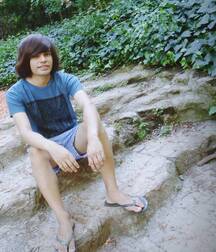 Cute twinks show us their nice feet 5f65088c94293.jpg