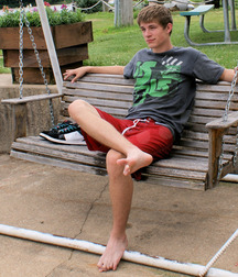 Cute twinks show us their nice feet 5f6508cda3412.jpg