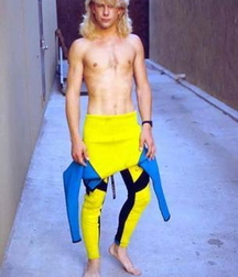 Surf boys 5f673710101ae.jpg