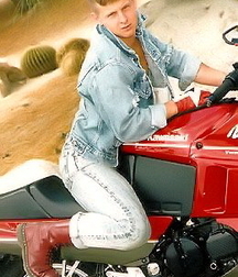 Bikers and racers 5f673ba888d23.jpg