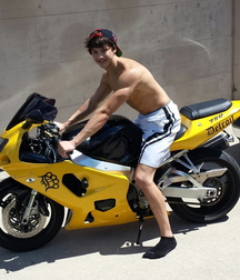 Bikers and racers 5f673bf08e167.jpg