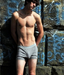 Gorgeous youth 5f69c1a6e0fa2.jpg