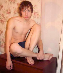 Barefoot twinks 5f6a7d0a09eb3.jpg