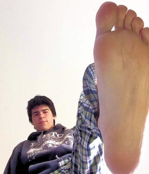 Barefoot twinks 5f6a7d15a958b.jpg